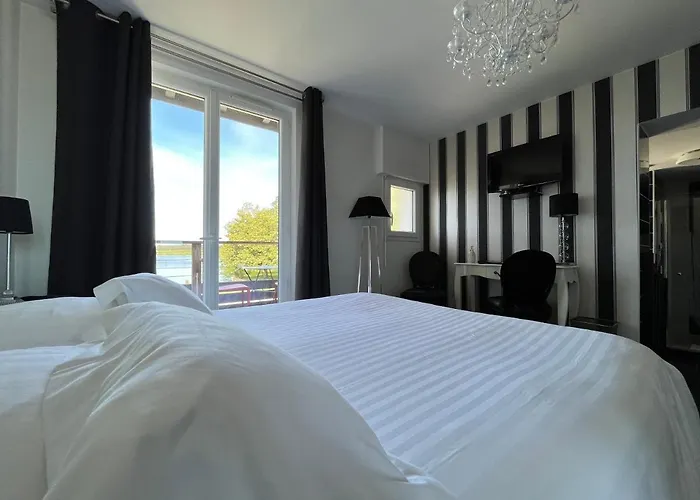 L De La Pointe Soustons